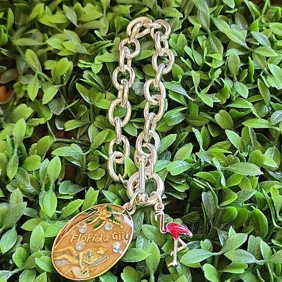 Florida Girl Charm Bracelet With Silver Tone Chain & Toggle Close - Picture 2 of 12